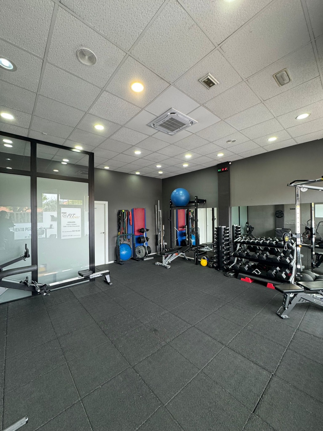 Zona de material del centro FIT 24x7