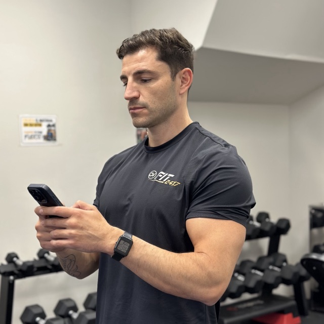 David Valero entrenador personal online FIT 24x7